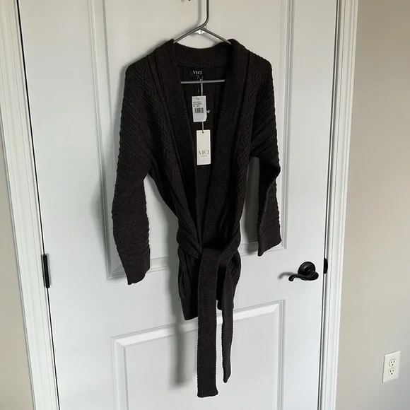 NWT Vici Exclusive x Fate Charcoal Cardigan. - Picture 4 of 16